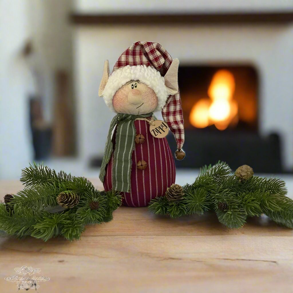 Honey and Me Christmas Zippy the Elf 8" - The Primitive Pineapple Collection