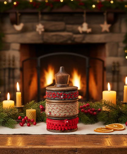 Primitive Christmas Wood Spools with Ribbon Set - The Primitive Pineapple Collection