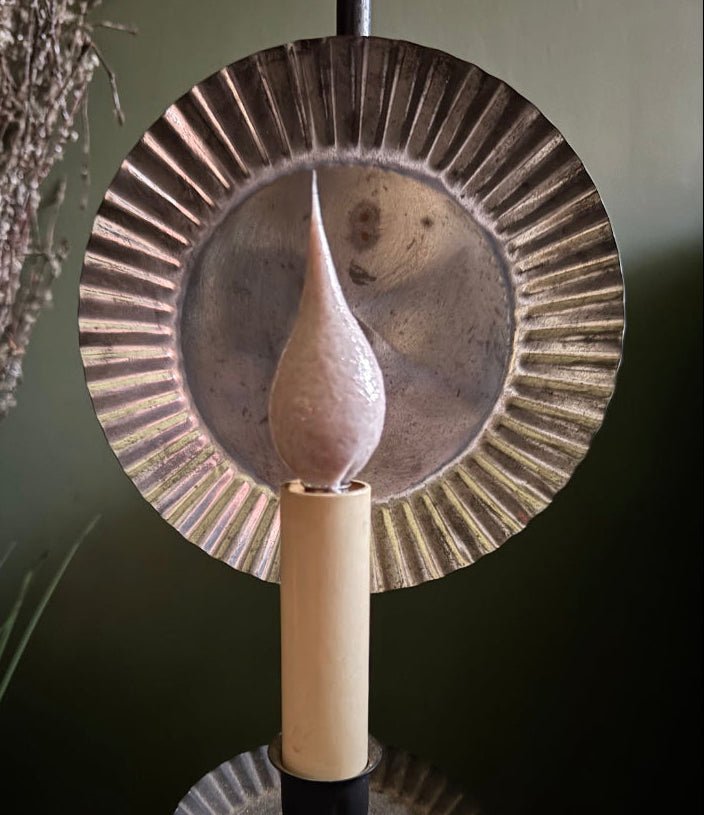 Primitive Christmas 5 watt Toasted Marshmallow Scented Silicone Light Bulb - The Primitive Pineapple Collection