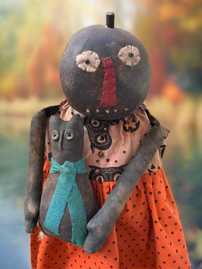 Handcrafted by Michelle Halloween Mrs Pumpkin Woman Doll w/ Cat - The Primitive Pineapple Collection