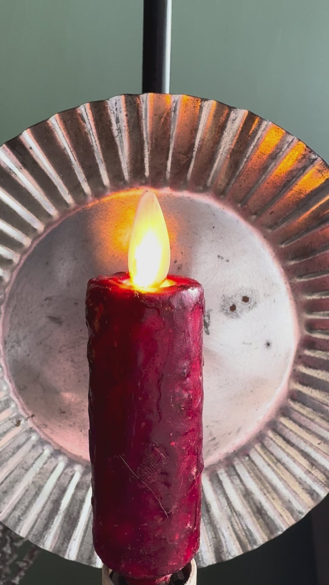 Primitive Country Grungy Burgundy 4" Moving flame Electric Light bulb Candle