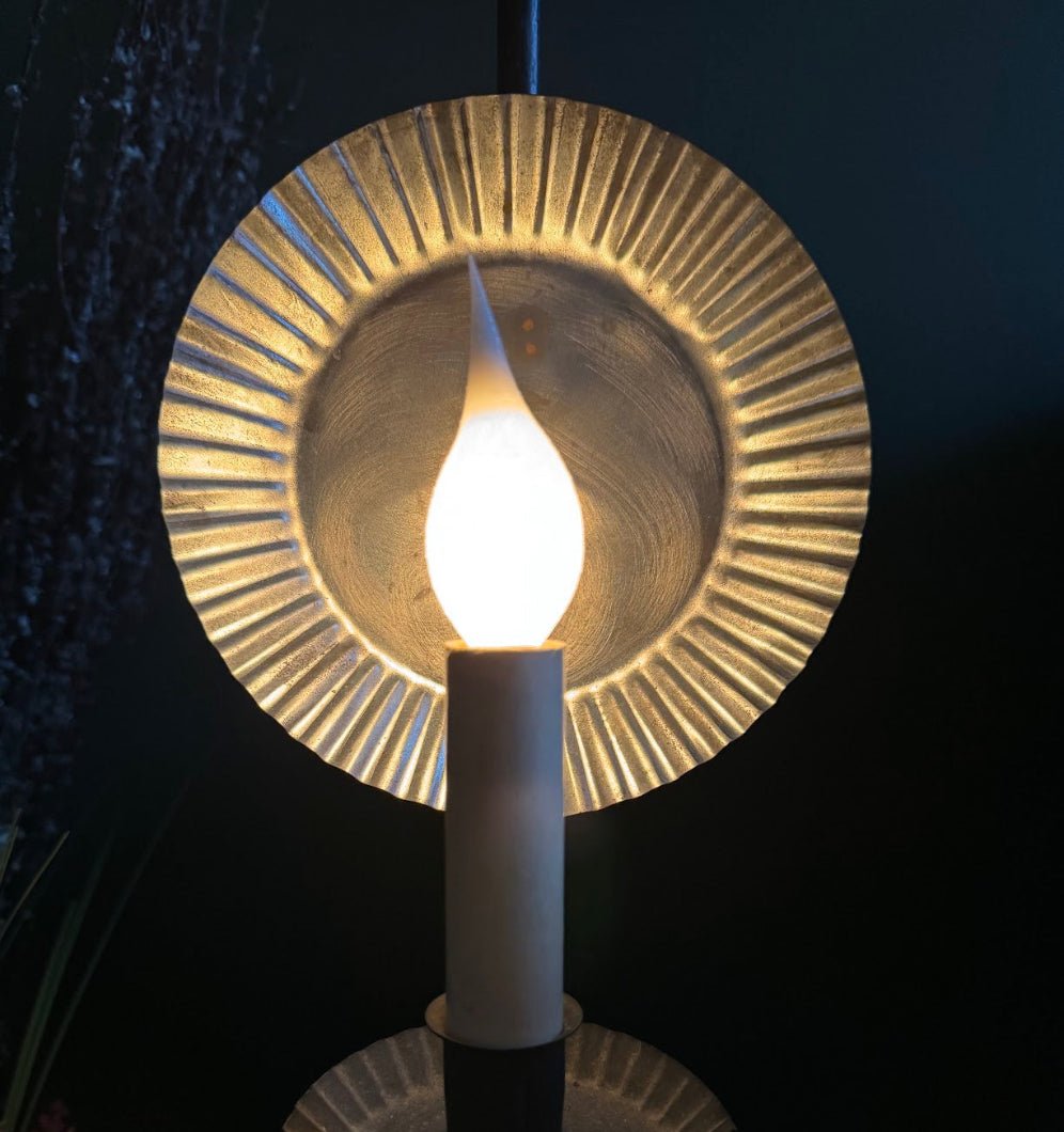 Primitive Christmas 5 watt Snowflake Scented Silicone Light Bulb - The Primitive Pineapple Collection