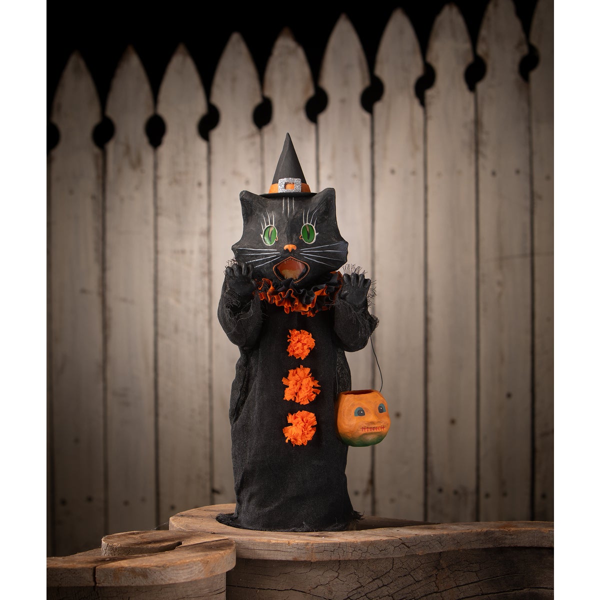 Bethany Lowe Halloween Scaredy Cat Ghoul 16.75&quot; TJ4303 - The Primitive Pineapple Collection