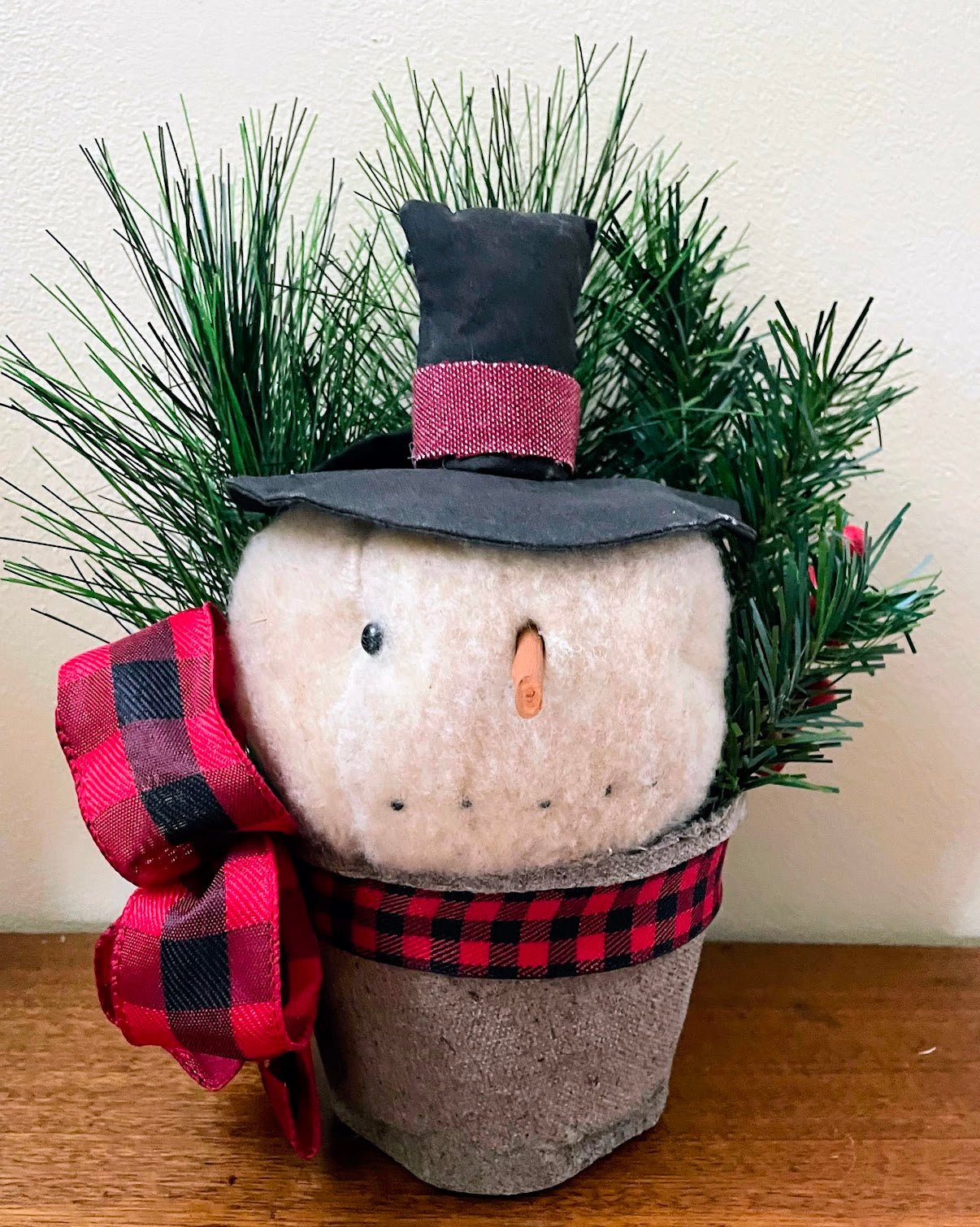 Primitive Folk Art Snowman Head in Pot of Christmas Greens 11&quot; - The Primitive Pineapple Collection