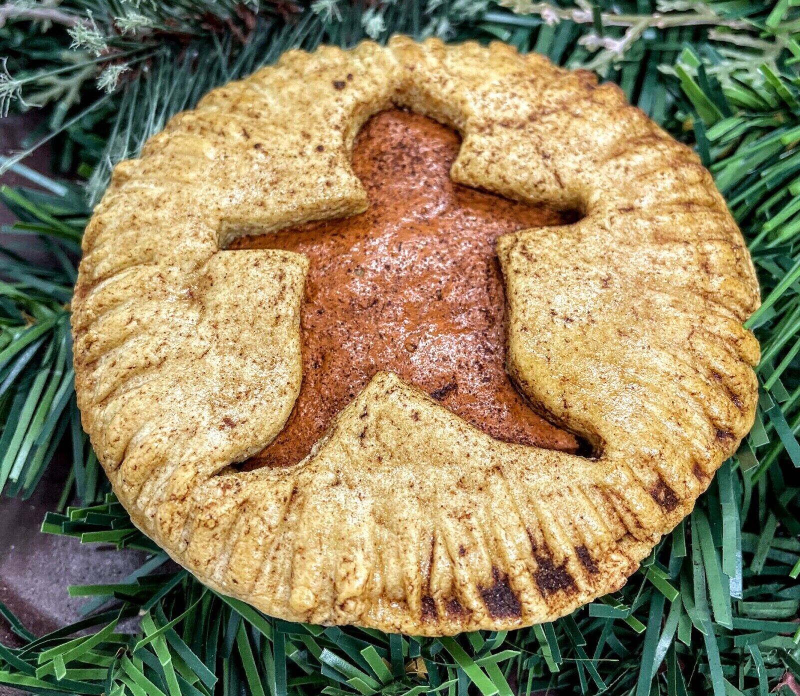 Primitive Colonial Christmas 4” Gingerbread Pumpkin Pie Choice of Scent - The Primitive Pineapple Collection