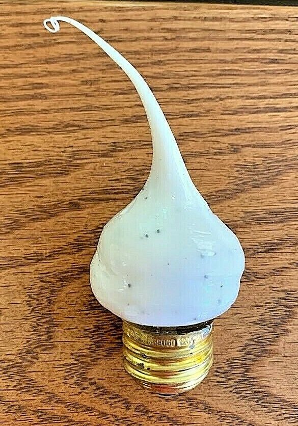 Primitive/Country Scented Silicone Dipped Country White Med Base Light Bulb - The Primitive Pineapple Collection