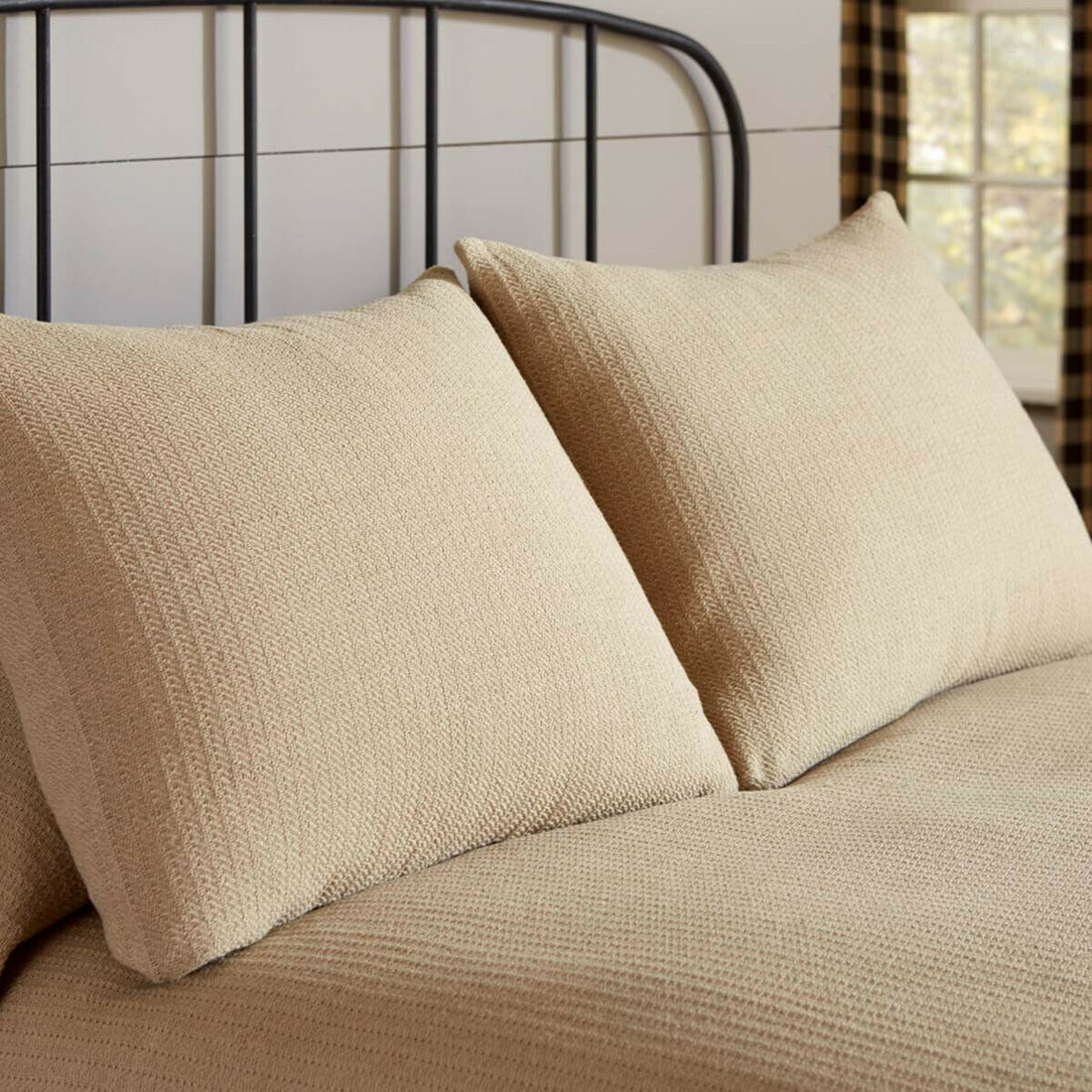 Primitive/Country Farmington Standard Pillow Sham Oatmeal - The Primitive Pineapple Collection