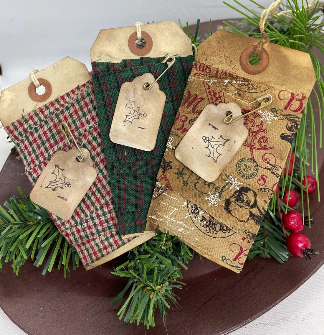 Primitive Country Christmas Wreath Scented Fabric Sample Bowl Fillers 3 pc - The Primitive Pineapple Collection