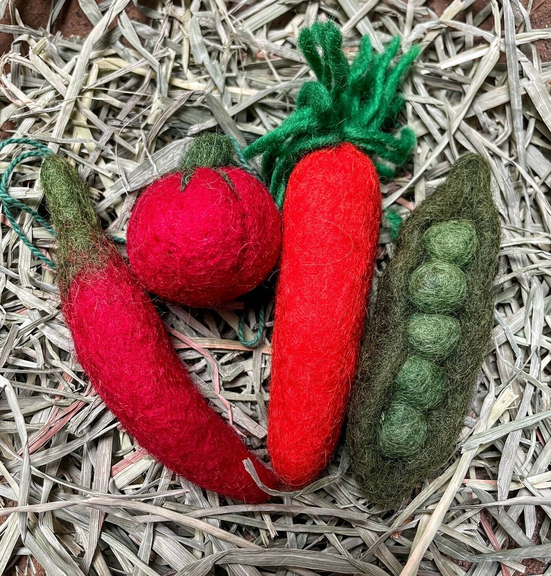 Primitive Folk Art Handmade Felted Wool Gardening Vegetables Ornaments 4pc - The Primitive Pineapple Collection