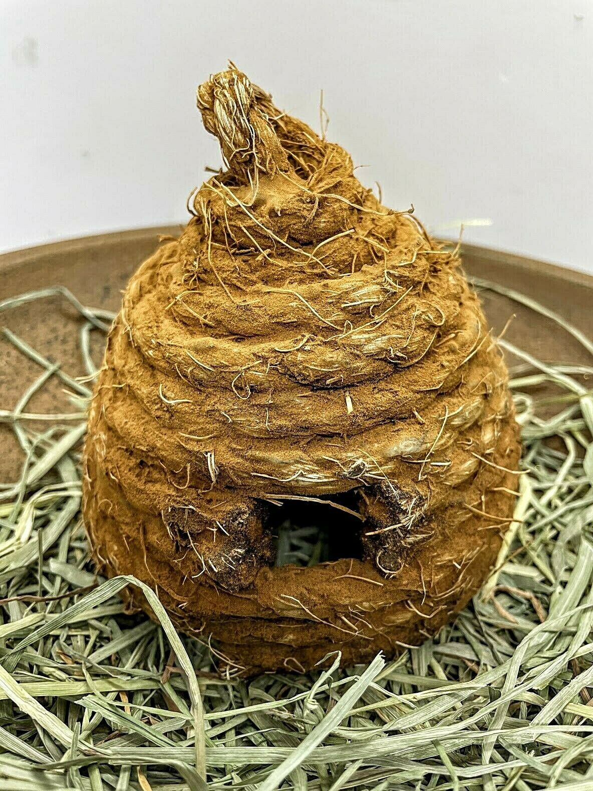 Primitive Farmhouse Wax Dipped Cinnamon Dusted Bee Skep Hive 4&quot; - The Primitive Pineapple Collection