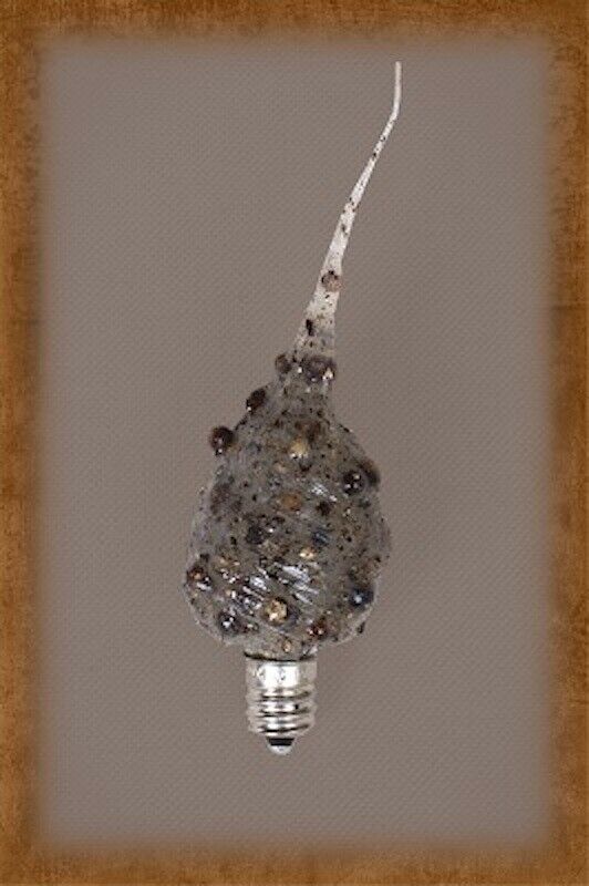 Primitive Farmhouse Hand-dipped Scented Country Home Bulb - The Primitive Pineapple Collection