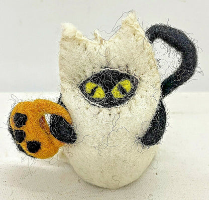 Primitive Folk Art Handmade Felted Wool Halloween Boo Ghost Cat Ornament - The Primitive Pineapple Collection