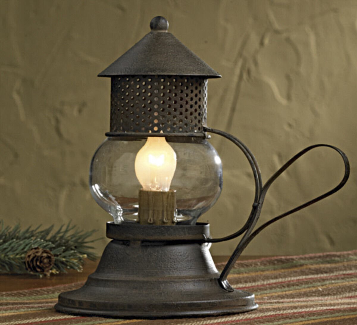 Primitive Country Electric Mini Onion Reproduction Accent Light - The Primitive Pineapple Collection