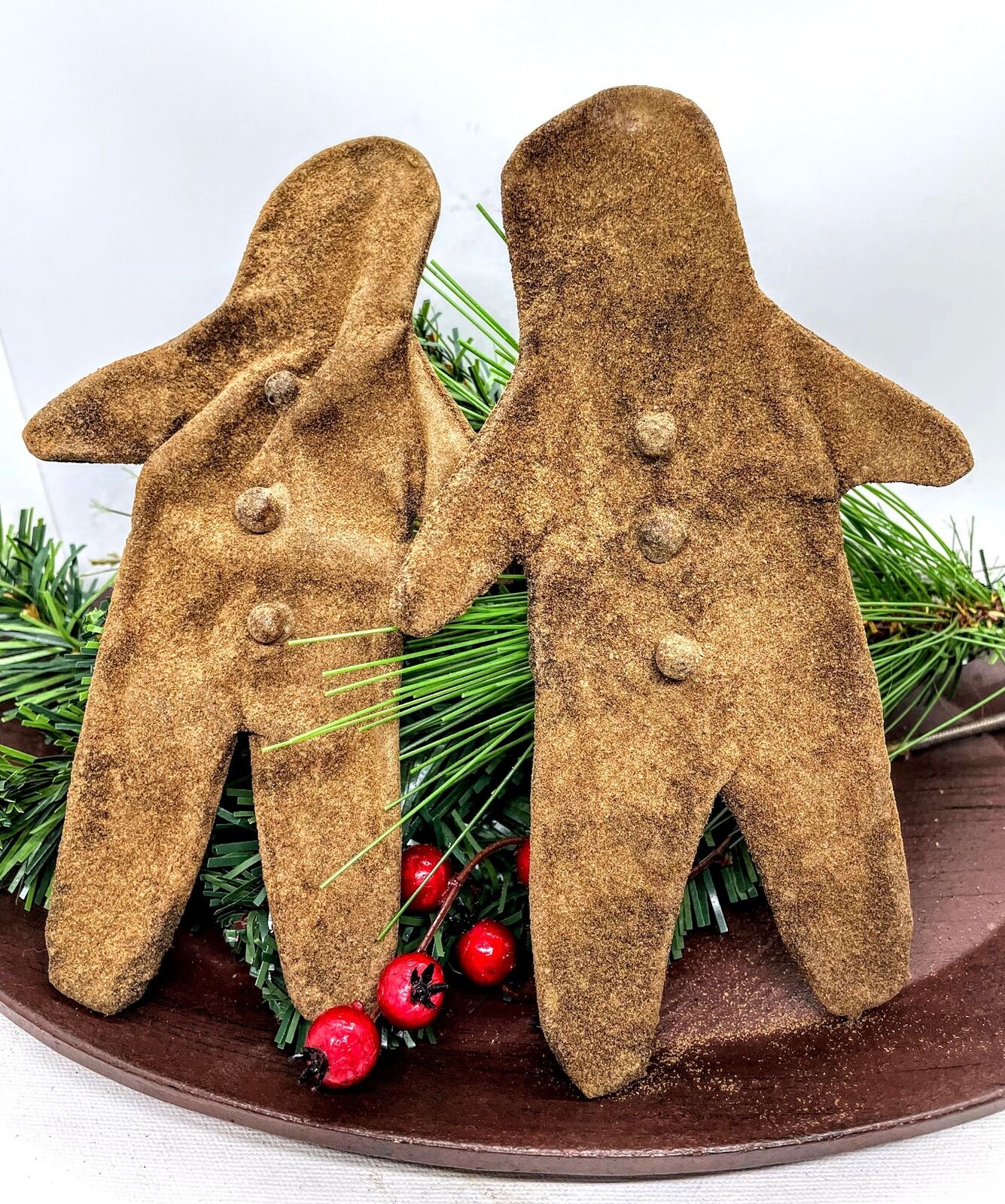 Primitive/Colonial Flat Spiced Gingerbread Men Bowl Filler 8&quot; Christmas - The Primitive Pineapple Collection