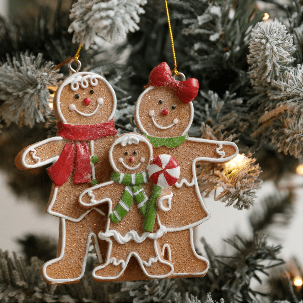 Farmhouse Christmas Resin Gingerbread Family Ornament - The Primitive Pineapple Collection