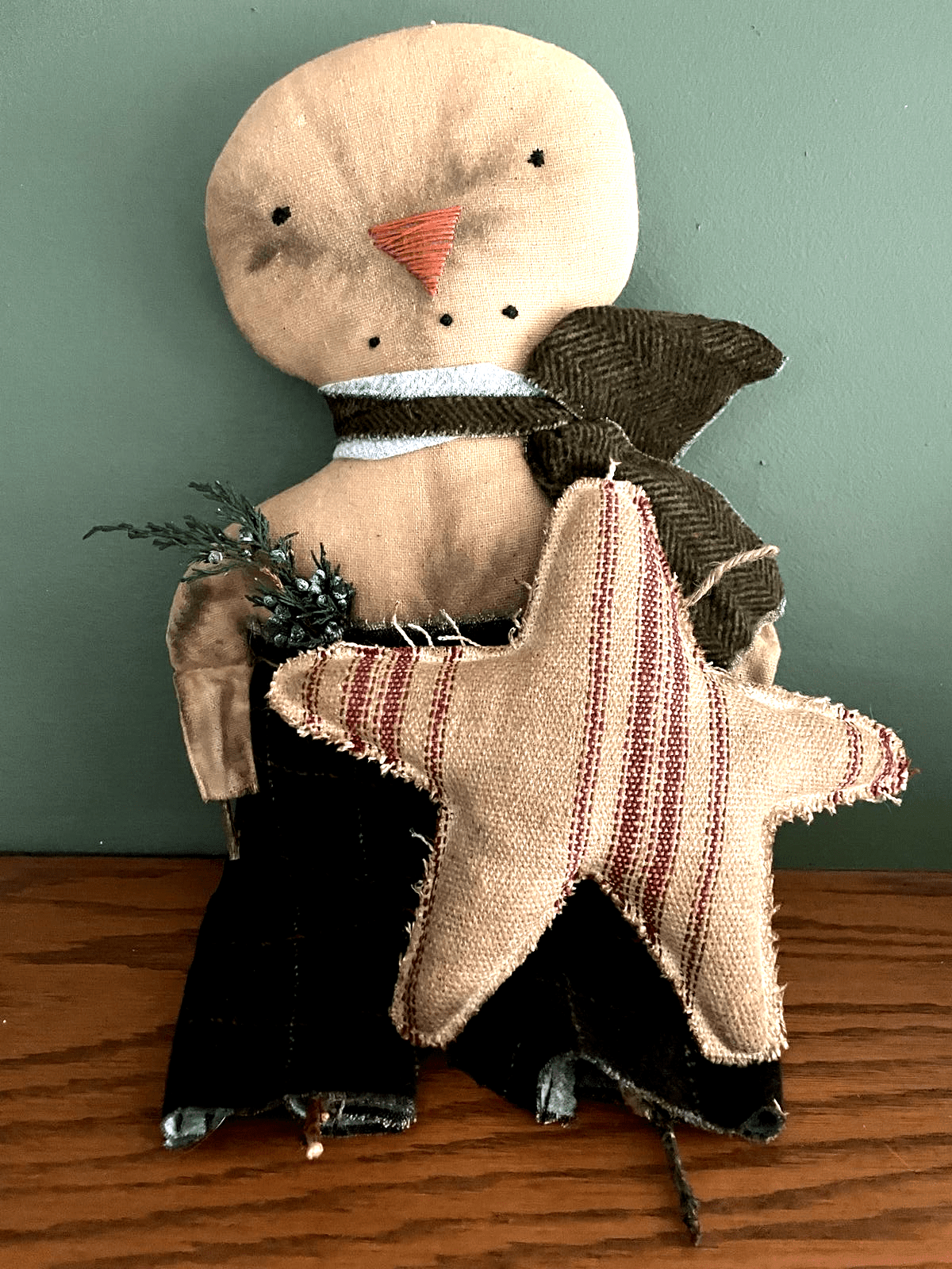 Primitive Handcrafted Freddy Flake Snowman w/ Rustic Fabric Ticking Star 18&quot; - The Primitive Pineapple Collection
