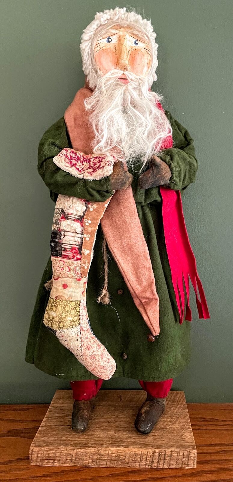Primitive Early American Hand Sculpted Clay Face Santa w/ Quilted Stocking 19&quot; - The Primitive Pineapple Collection
