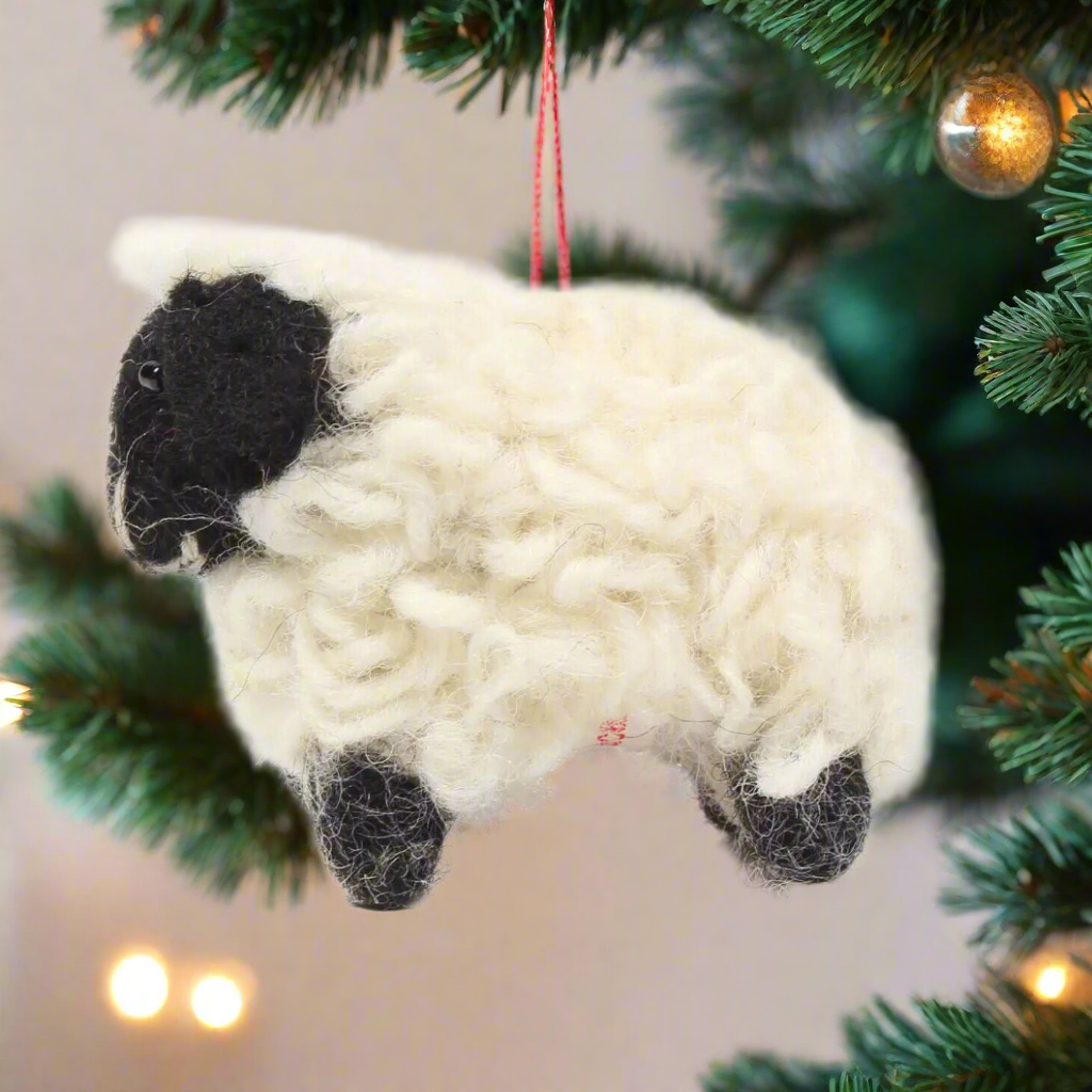 Primitive/Country Felt Wool Easter Spring Black White Sheep Ornament - The Primitive Pineapple Collection