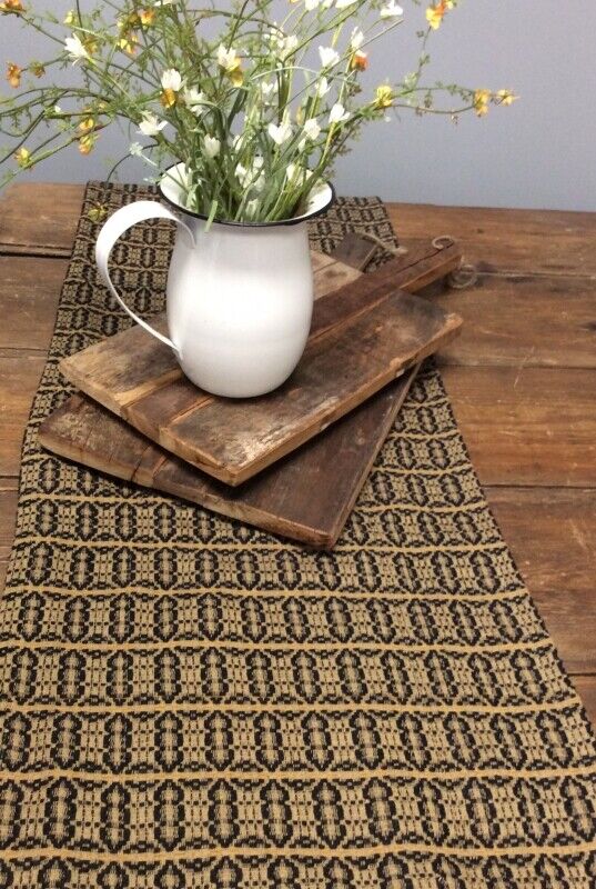 Primitive Acorn Weave Black, Tan, Wheat 14&quot; x 32&quot; Short Runner Textile Farmhouse - The Primitive Pineapple Collection