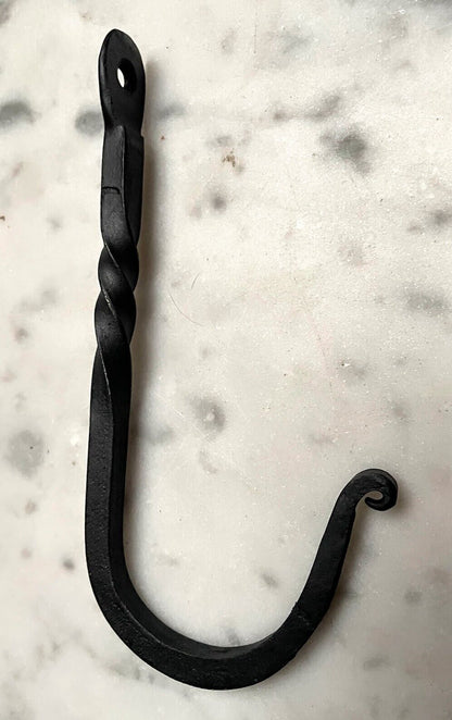 Primitive Colonial Wrought Iron 5.5&quot; Twisted Braid Prairie Black Hook - The Primitive Pineapple Collection