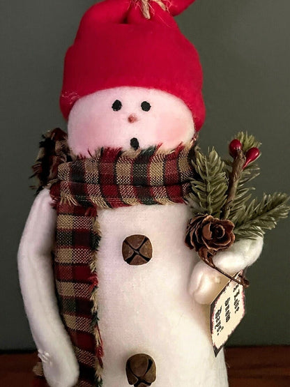 Primitive Handmade Christmas I Love Snow Snowman on Rusty Lid Greens/Berries 8&quot; - The Primitive Pineapple Collection