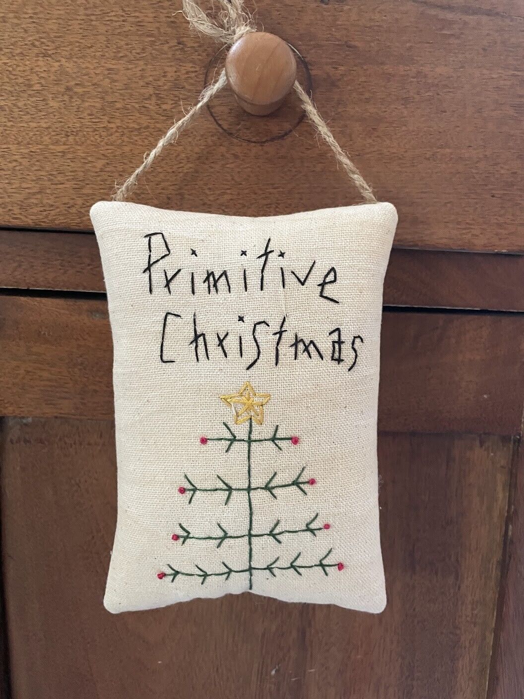 Primitive Handcrafted USA 6&quot; Hanging Stitched Feather Christmas Tree Pillow - The Primitive Pineapple Collection