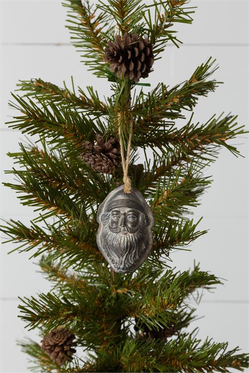 Primitive/Colonial Tin Style Christmas Santa Face Mold Ornament - The Primitive Pineapple Collection