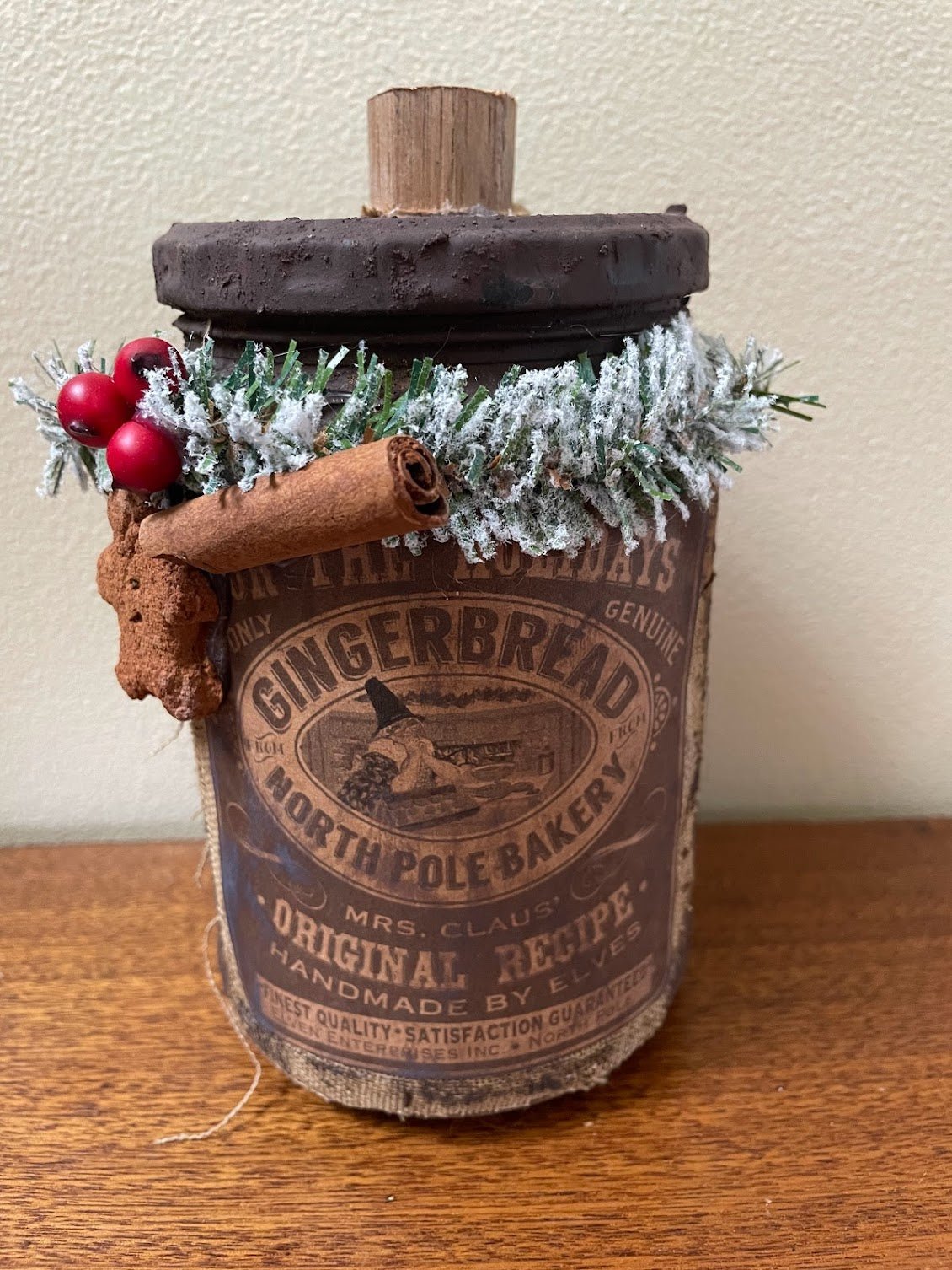 Primitive Handcrafted Colonial North Pole Gingerbread jar - The Primitive Pineapple Collection
