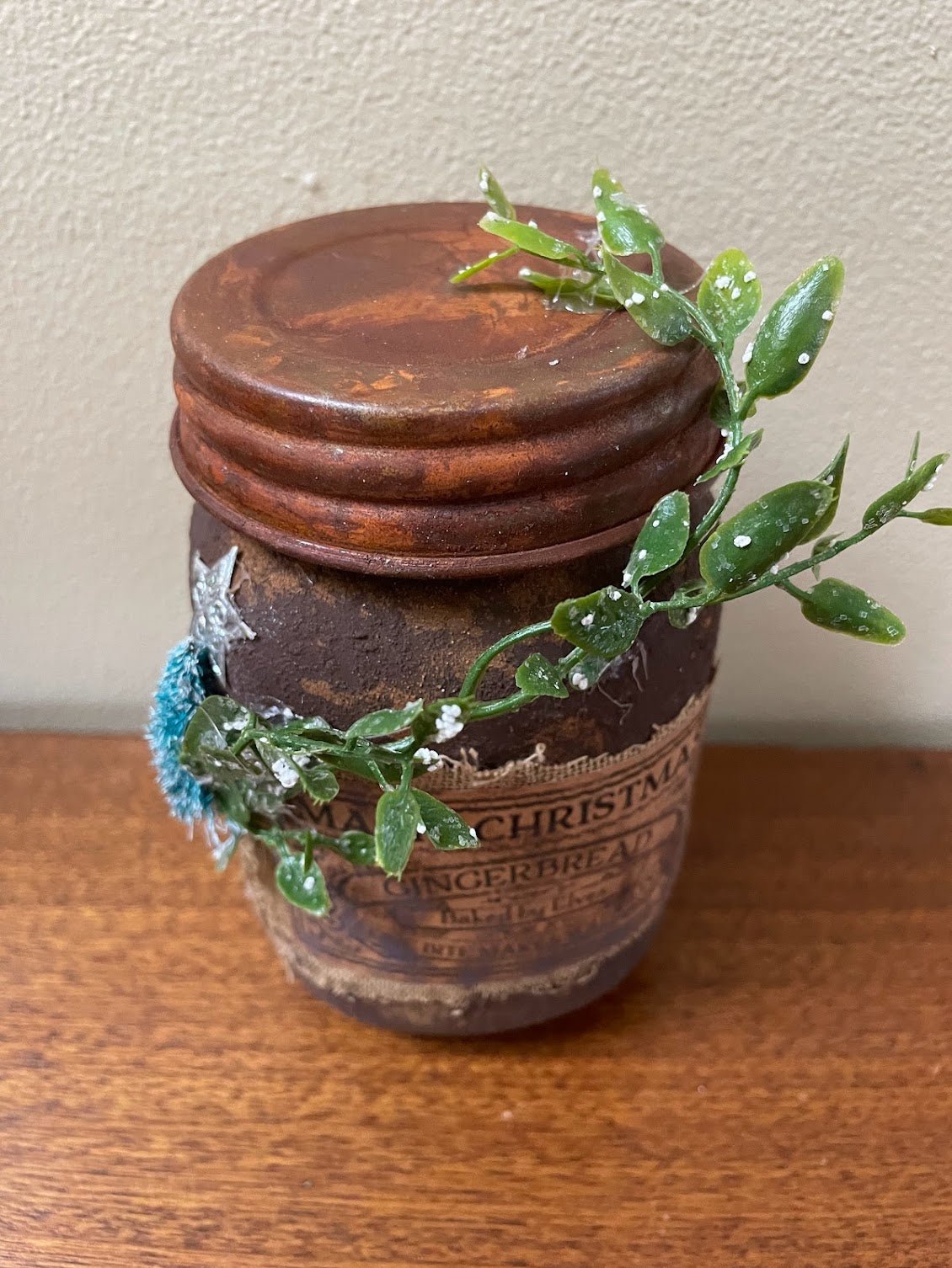 Primitive Handcrafted Colonial Magic Christmas Gingerbread Jar - The Primitive Pineapple Collection