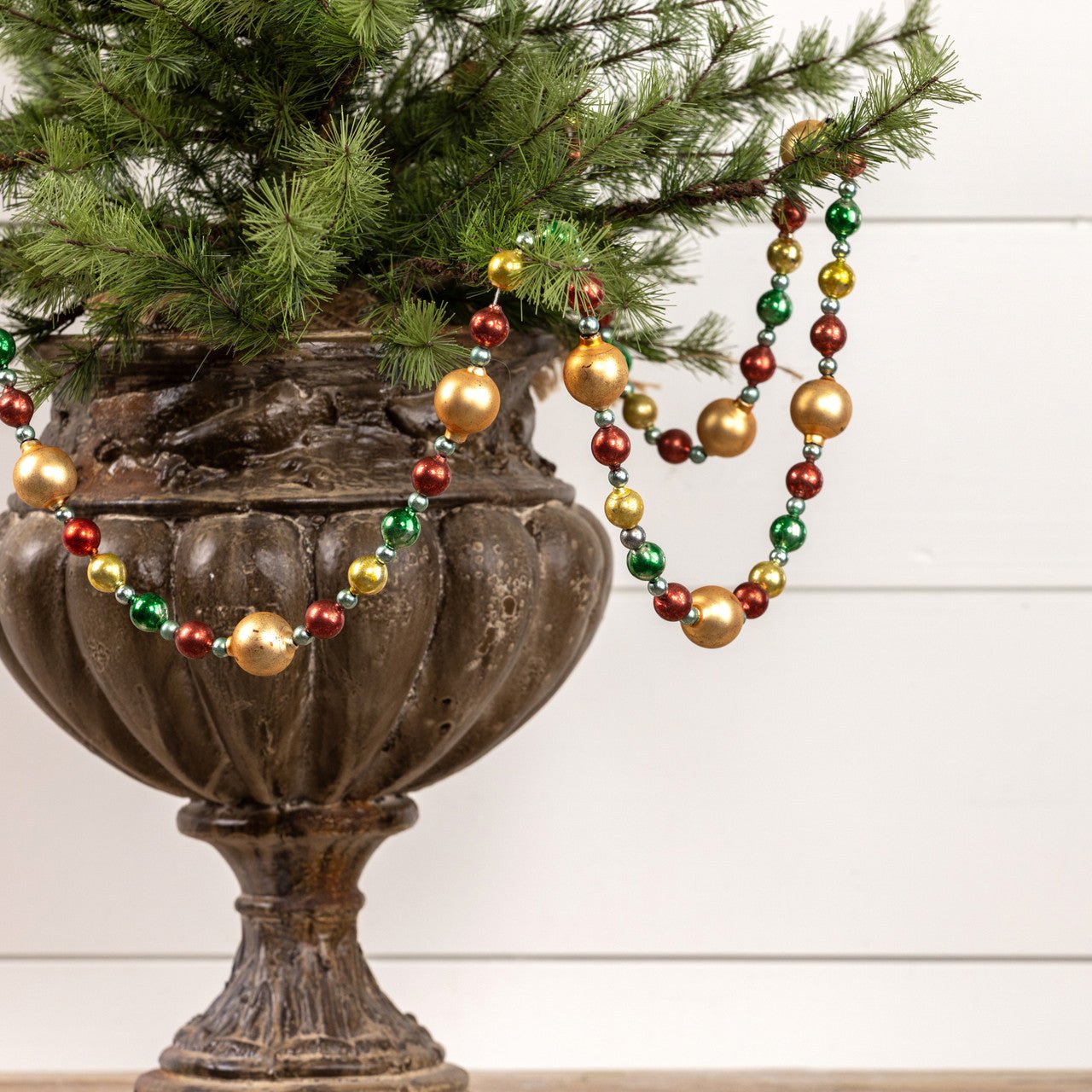 Christmas Ragon House Vintage Look 6&quot; Gold,Green and Red Glass Garland - The Primitive Pineapple Collection