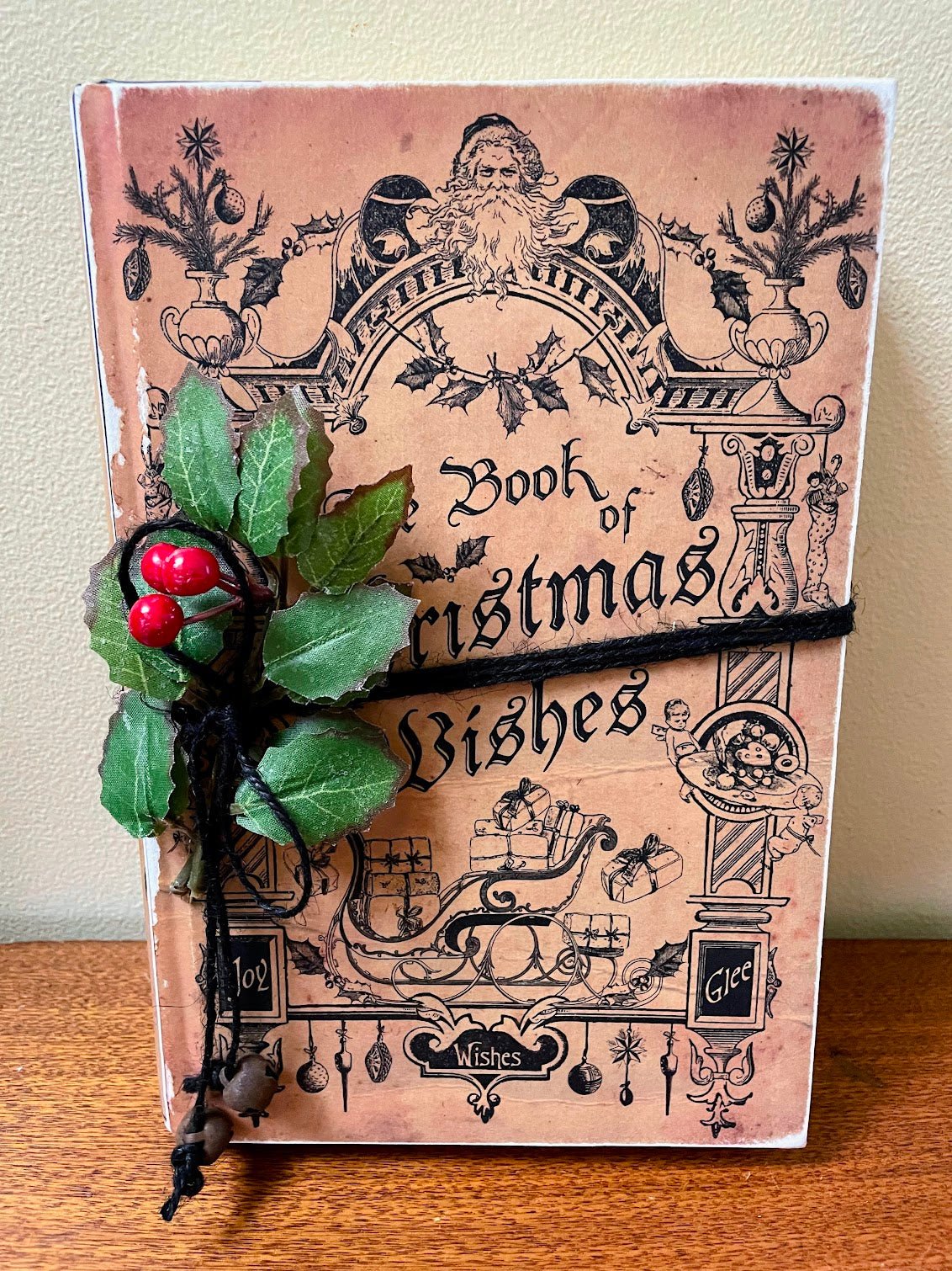 Handcrafted Vintage Look Christmas Wishes Book - The Primitive Pineapple Collection